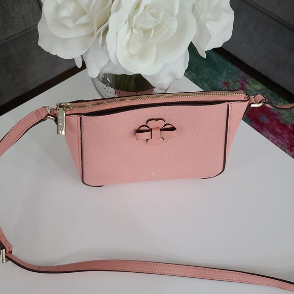 Kate Spade crossbody bag - Like New - Picture 6 of 15